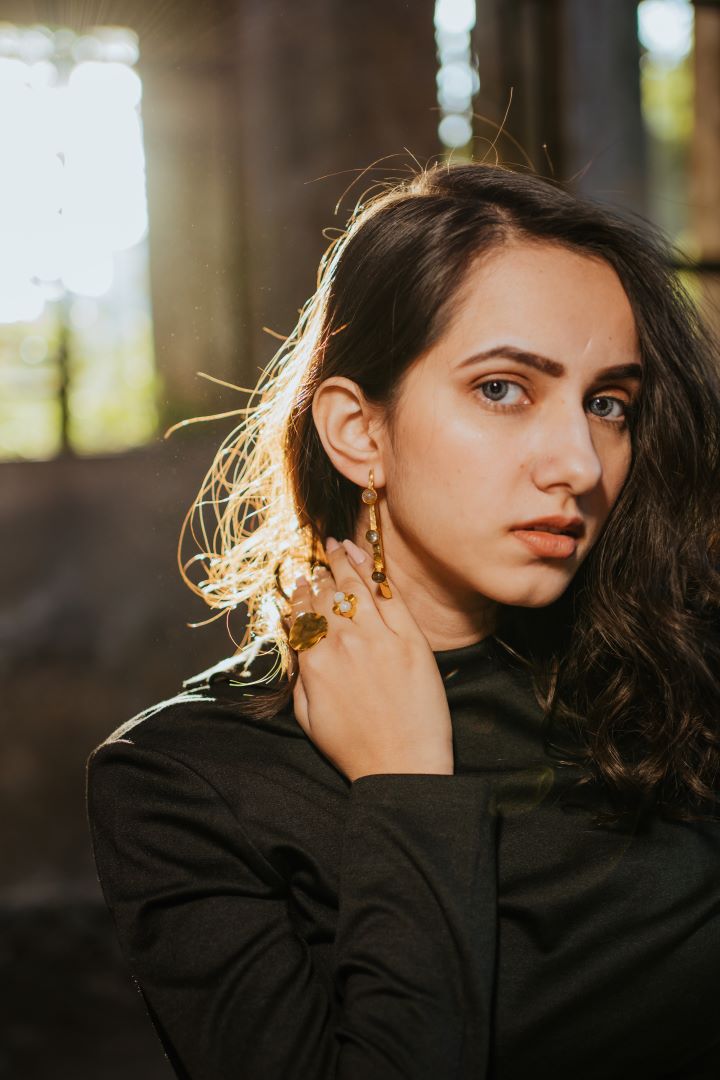 NADYA EARRINGS (Labradorite)